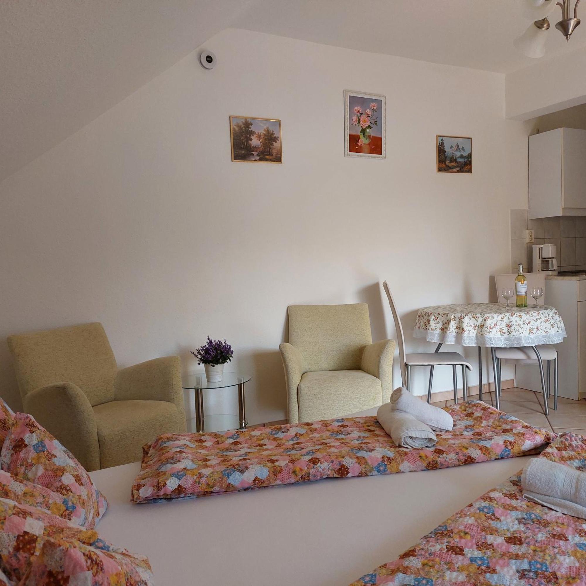 Erika Apartmanhazak Hévíz Oda fotoğraf